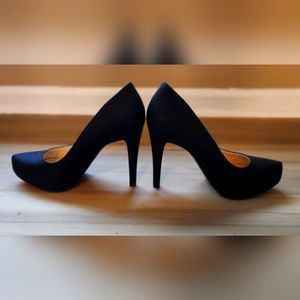 Jessica Simpson Parisah Size 10